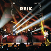 Con la Cara en Alto - Reik
