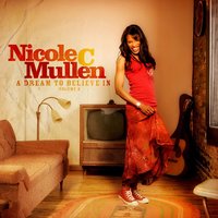 Blessed And Broken - Nicole C. Mullen