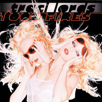 Outlaw Lover - Traci Lords