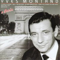 A Paris... - Yves Montand