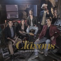 Aquí Cabemos los Dos - Los Claxons