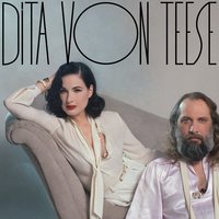 La vie est un jeu - Sébastien Tellier, Dita Von Teese