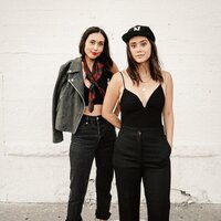 Casual - Meg & Dia