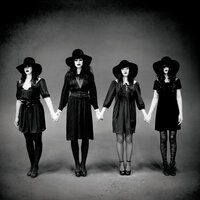 Howl at the Moon - The Black Belles