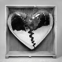 Nothing Breaks Like a Heart - Mark Ronson, Miley Cyrus