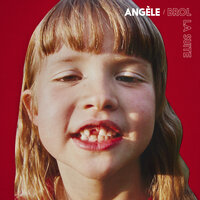 Que du love - Angèle, Kiddy Smile