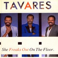 she freaks out on the floor - Tavares